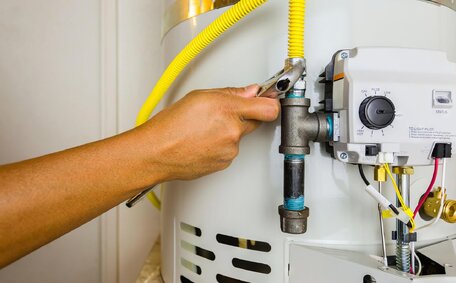 Warning signs your hot water system needs repairs ‐ Kellyville Plumbing ...